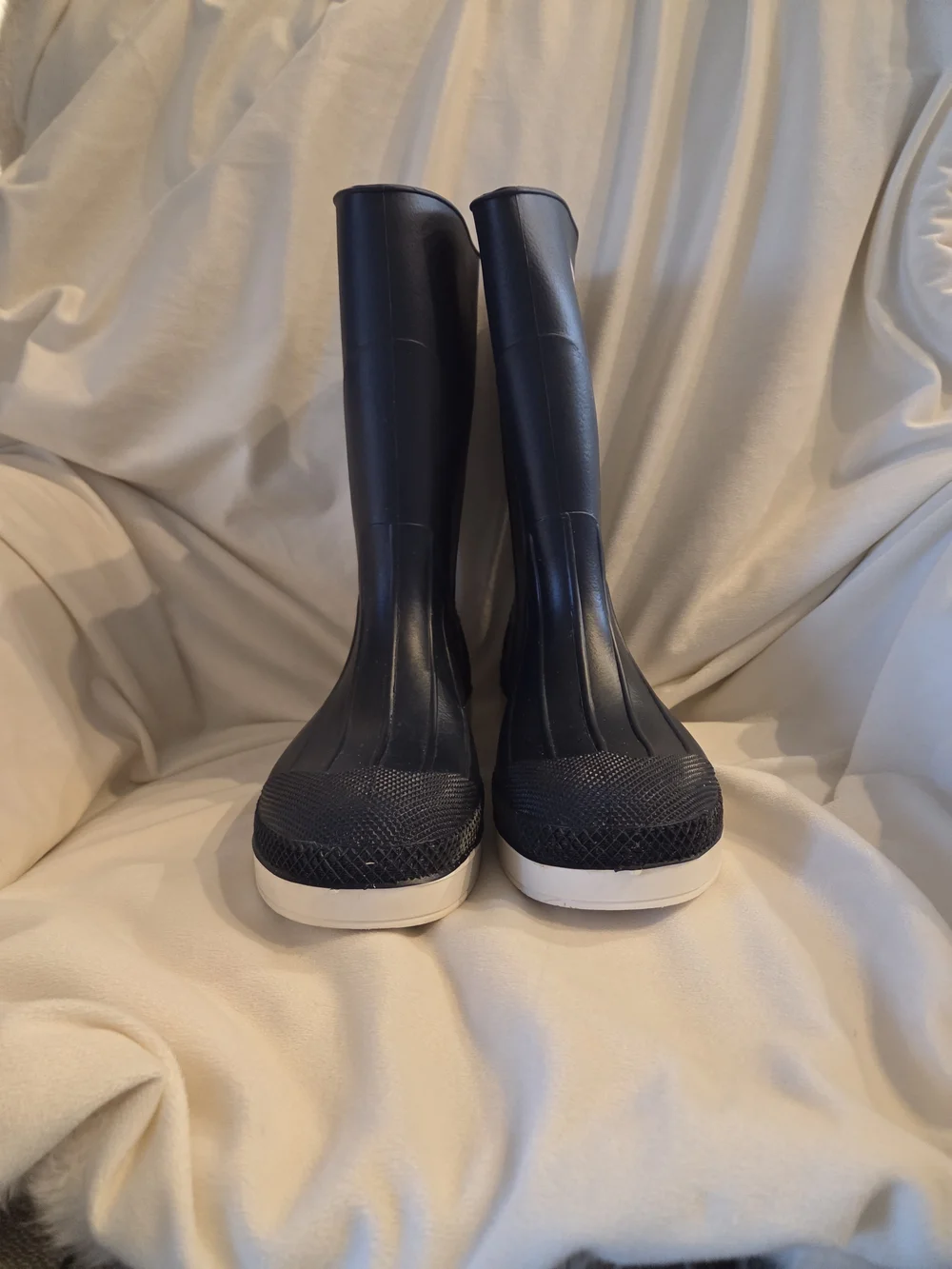 Xtratuf durable navy
